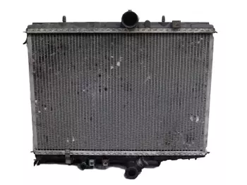 1330.78 Chłodnica Citroen Peugeot _2,2 HDI / 2,0 16V