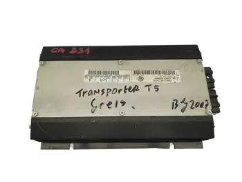 7L0035456  Wzmacniacz audio Volkswagen 