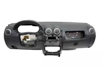 8200738433 Deska rozdzielcza Dacia 