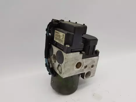 476608F820 Pompa abs Nissan 
