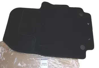 Dywaniki Nowe Oryginał 8201662293 Renault Clio 4 