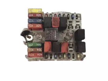 46760257 DS Skrzynka bezpieczników Fiat 