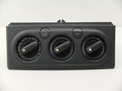 7701050718 Panel nawiewu Renault 