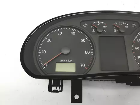 6Q0920825M Licznik obrotomierz Volkswagen 