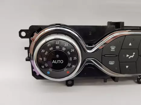 275108796R 275105430R Panel nawiewu Renault 