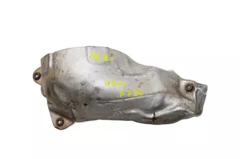 7700107929 8200032256 Osłona kolektora Renault _1,4 16v K4J / 1,6 16v K4M