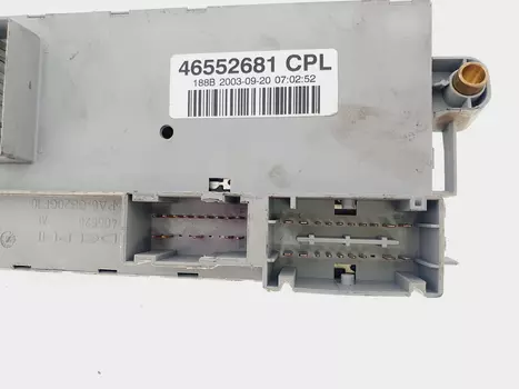 51735170 NPL Skrzynka bezpieczników Fiat 