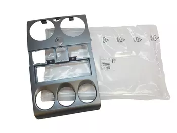 8211KW Panel ozdobny Citroen Peugeot 