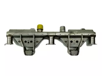 9A111086004 Listwa wtryskowa Porsche 