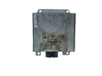 8E9035223 Wzmacniacz audio Audi 