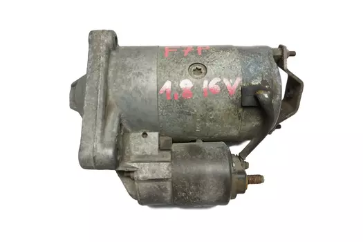 D9E138 Rozrusznik Renault _1,8 16v F7P