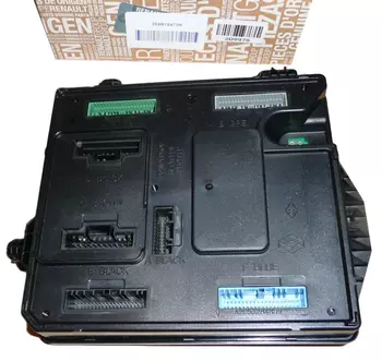 284B11486R 284B12059R Skrzynka bezpieczników Renault -----