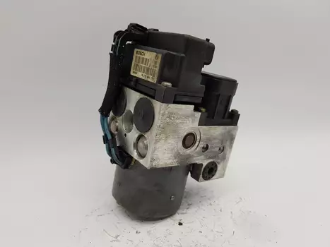 476608F820 Pompa abs Nissan 
