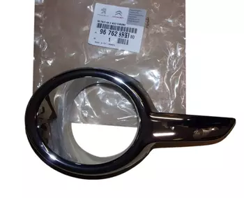 9676233180 Ramka halogenu Peugeot 