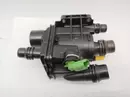 9807198480 Obudowa termostatu Citroen Peugeot 1.2 VTI 1.2 THP 1.2 EB2DT Turbo