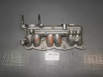 Kolektor ssący przedni 3,0 V6 dci Espace 4 Vel Satis  Renault 