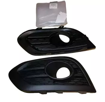 261520345R Ramka halogenu Renault 