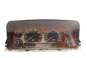 DBC6264 Licznik obrotomierz Jaguar 