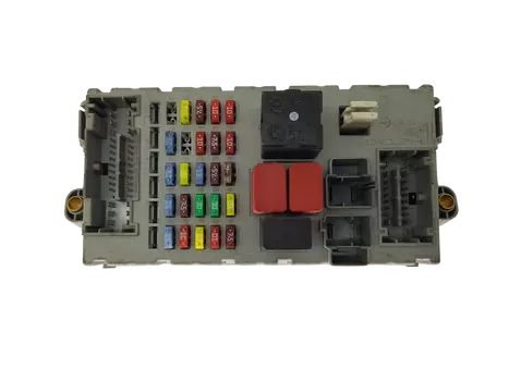 51744898 NPL  Sicherungskasten relaiskasten Fiat 