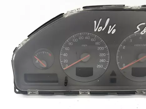 9472449 Tacho kombiinstrument Volvo 