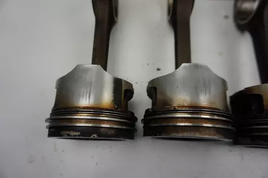 7701469079 7701685397 Pleuelstange Renault 1,8 8v F3P674
