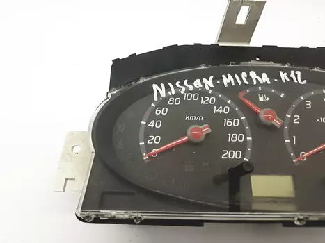 AX761 Tacho kombiinstrument Nissan 
