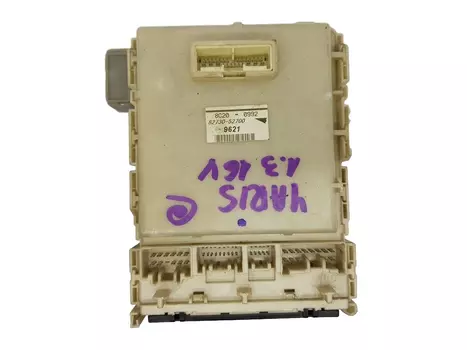 82730-52700 Sicherungskasten relaiskasten Toyota 