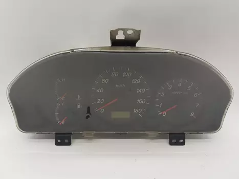 D2DC40 Tacho kombiinstrument Mazda 