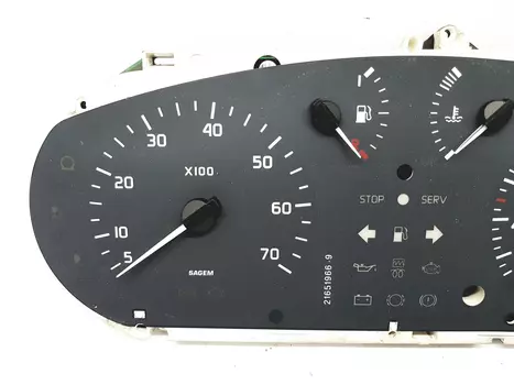 8200072506 P8200072506  Tacho kombiinstrument Renault 