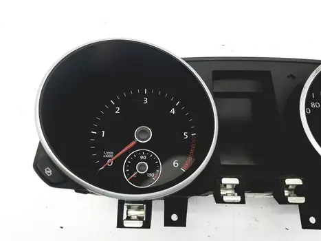5K0920871A Tacho kombiinstrument Volkswagen Diesel