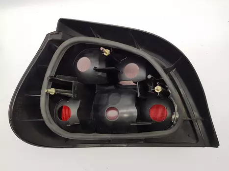 7701040646 Heckleuchte rückleuchte rücklicht Renault 