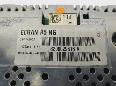 8200029616A  Display für navigationssystem Renault 