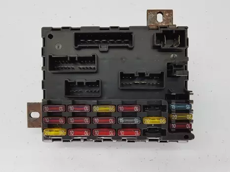 46447809 Sicherungskasten relaiskasten Alfa Romeo 