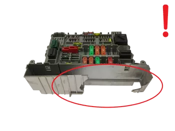 6906621-06 Boîtier fusibles BMW