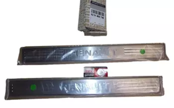 8201468749 Moulure de seuil Dacia Renault