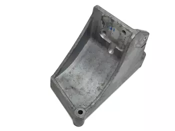 8200783776 Support moteur Nissan Opel Renault _2,5 DCI G9U