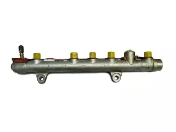 8200396999 8200620689 Rampe d'injection Renault _1,9 DCI F9Q