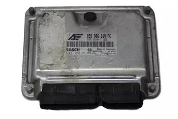 038 906 019 FC Calculateur d’ ordinateur ecu Seat
