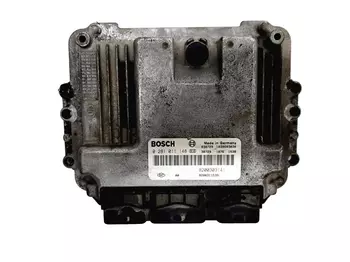 0 281 011 148 Calculateur Renault