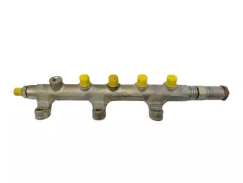 8200023961 Rampe d'injection Nissan Opel Renault 2,2 DCI  2,5 DCI