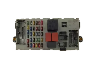 46520600  Boîtier fusibles Alfa Romeo Fiat Lancia