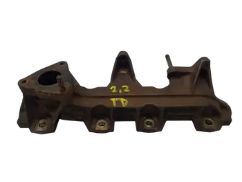 7700101121  7700107624 Collecteur d’echappement Renault 2.2 DT G8T