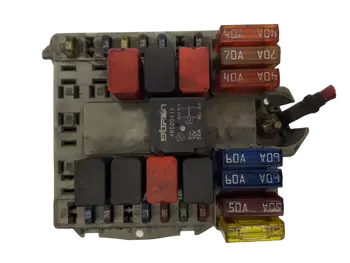 46752706  Boîtier fusibles Fiat