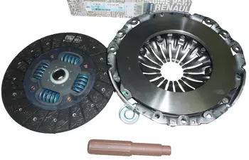 7701472000 7711134835 Ensemble d`embrayage Renault