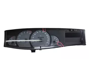 110080007008 09228420AT Le compteur, compteur de vitesse, tableau de bord Opel