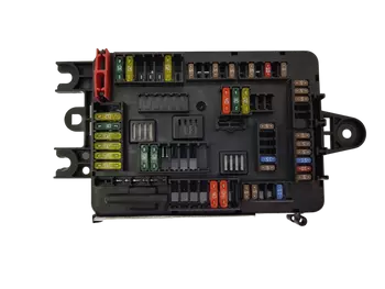 9337881 01 Boîtier fusibles BMW