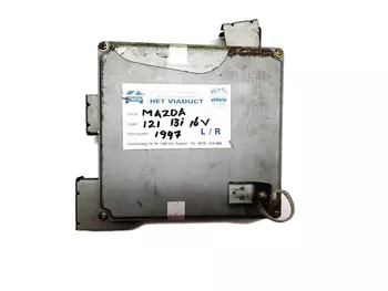 B3C9 18 881C Calculateur Mazda