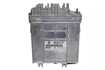 028 906 021 HB Calculateur d’ ordinateur ecu Skoda