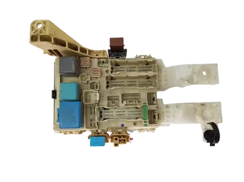 82730-52700  Boîtier fusibles Toyota