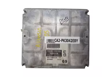 89661-05690 Calculateur ecu Toyota